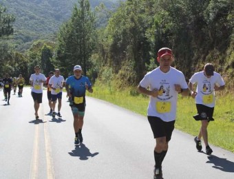 Corrida Santa Resiliência reuniu mais de 200 pessoas