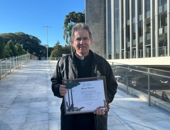 Padre Parron recebe Título de Cidadão Honorário do Paraná