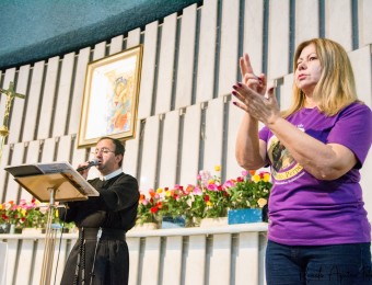 Santuário tem novena em LIBRAS