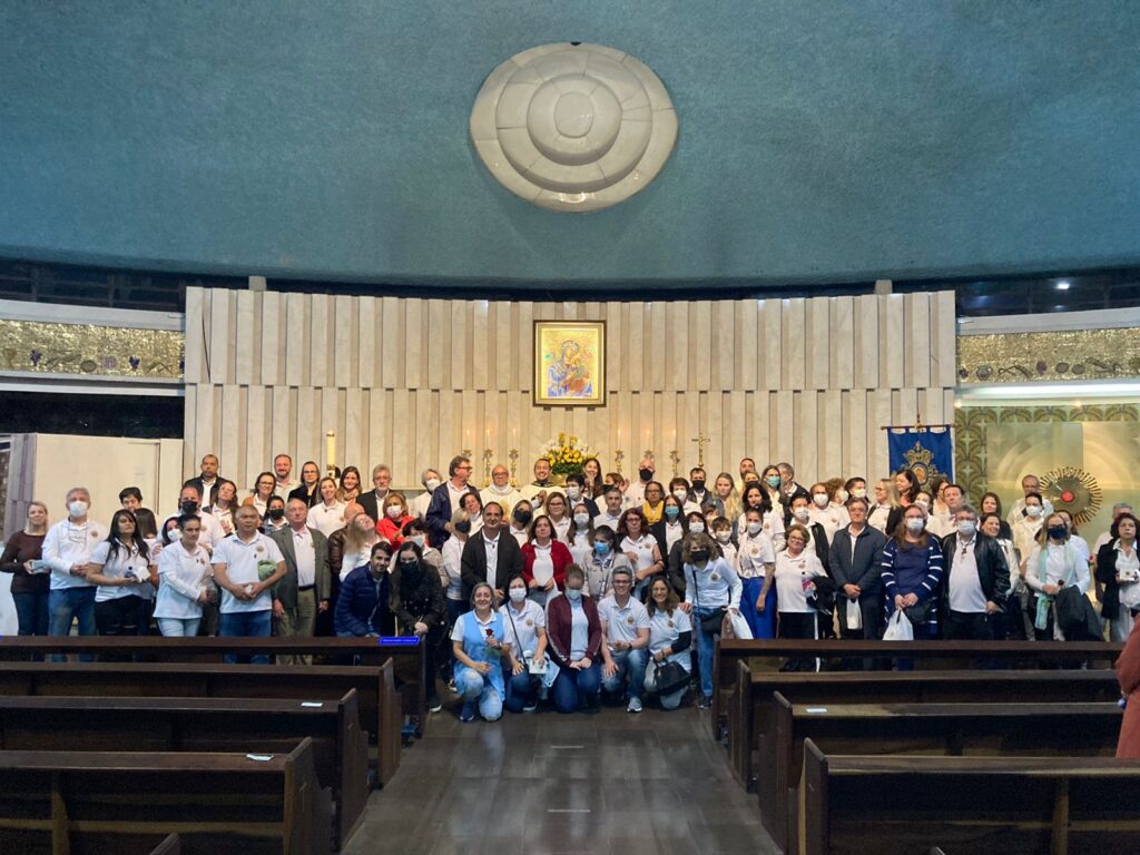 Celebração Eucarística reúne membros da Arquiconfraria 3 b2d4e6c5614b279d91752a290edda613