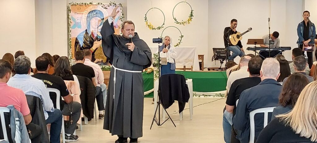A partir da Palavra de Deus, encontro reuniu empresários no Santuário Perpétuo Socorro neste feriado 10 c2d45d4d8afa8666416b9fcd2ac4450c