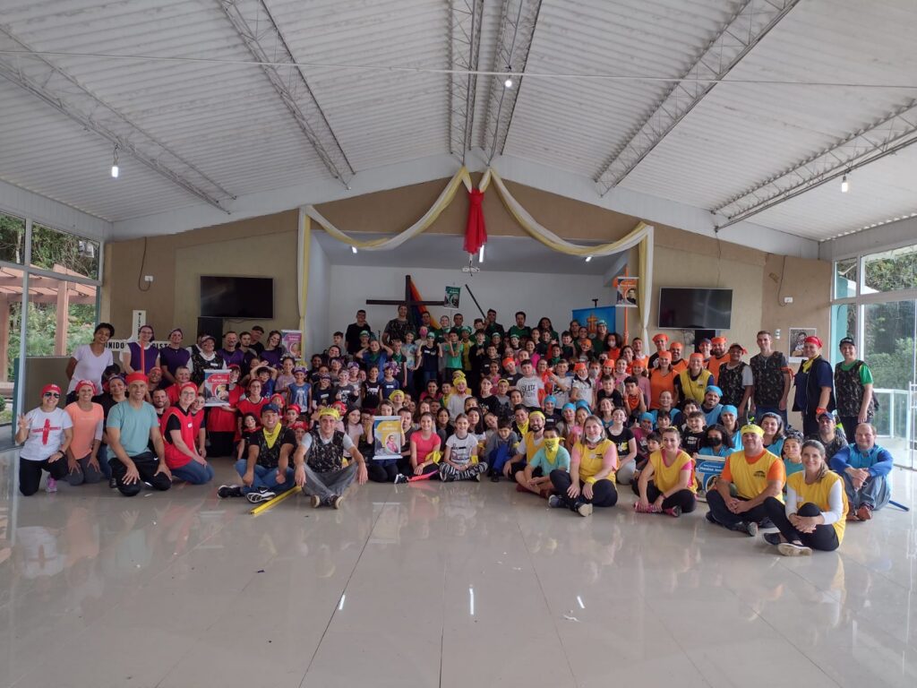 Retiro dos Devotos Mirins 2 c8eaa41d284a27d70d051f335147088e