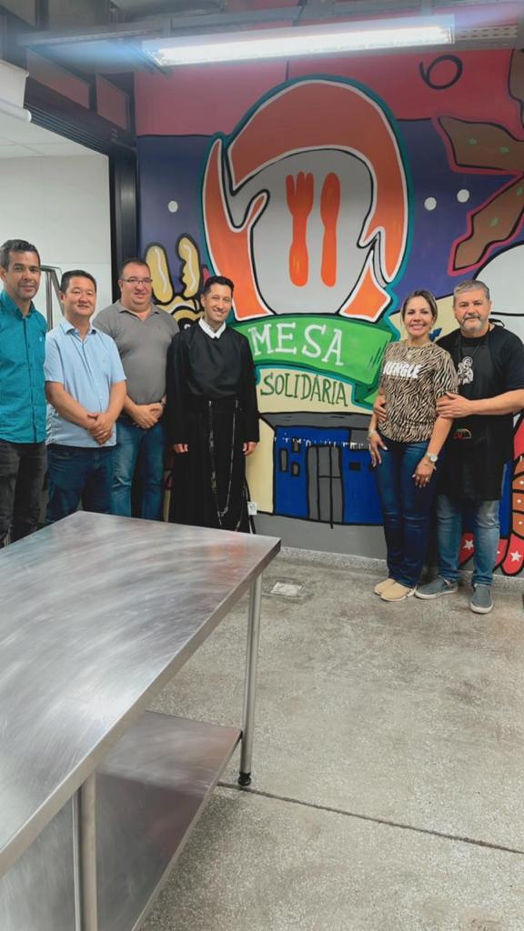 Devotos se unem para doação de marmitas a quem precisa em Curitiba 4 c9930016451654031b0979ad99fb8282