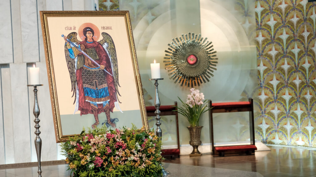 Fiéis vivenciam momentos de devoção e fortalecimento espiritual durante celebrações da Quaresma de São Miguel Arcanjo no Santuário Perpétuo Socorro 4 f4d784a21ee92155d00fb3fbd199d211