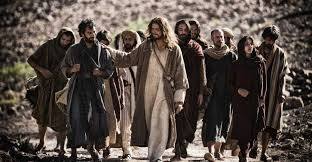jesus caminhando